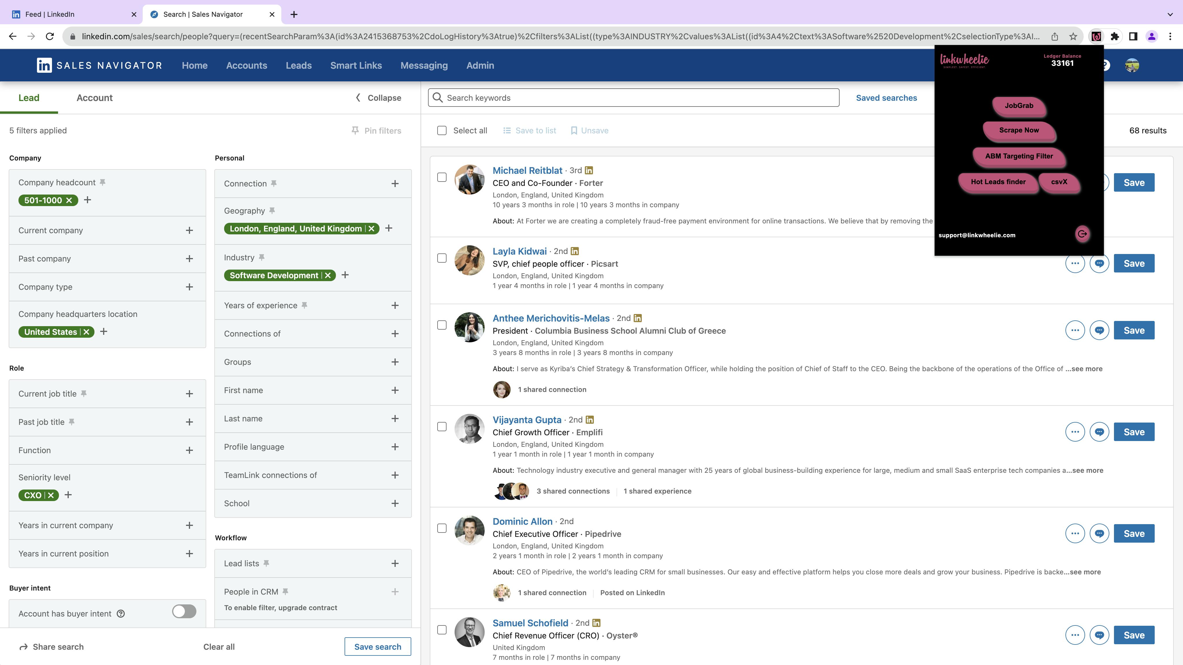 LinkedIn Sales Navigator page with Linkwheelie 's chrome extensions for scraping results